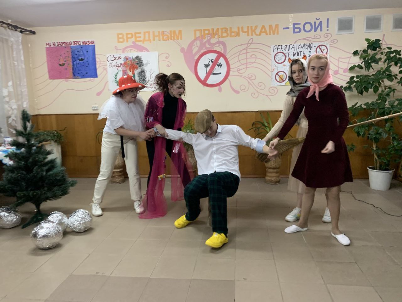 photo5251552132132354162